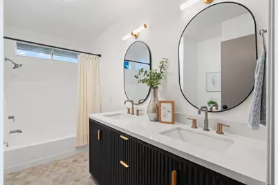 1941 Memorial Dr, Hollister, CA 95023 - Photo 25