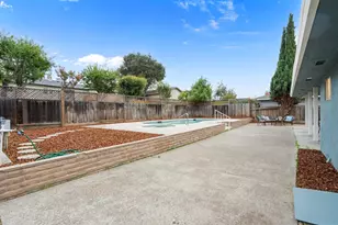 1941 Memorial Dr, Hollister, CA 95023 - Photo 29