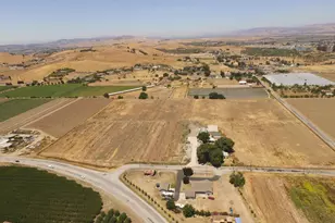 1010 Union Rd, Hollister, CA 95023 - Photo 3