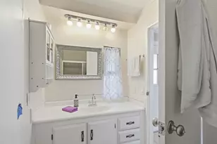 260 Chateau La Salle 260, San Jose, CA 95111 - Photo 31