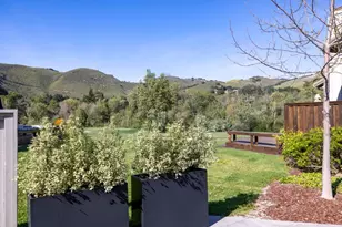 28069 Heron Ct, Carmel Valley, CA 93923 - Photo 23