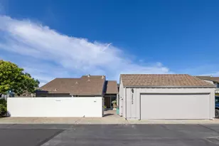 28069 Heron Ct, Carmel Valley, CA 93923 - Photo 3