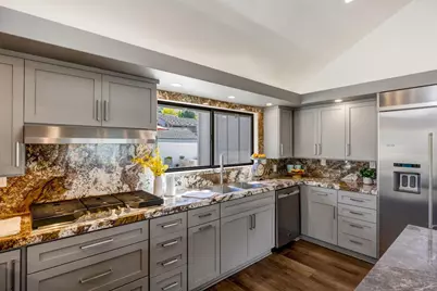 28069 Heron Ct, Carmel Valley, CA 93923 - Photo 9