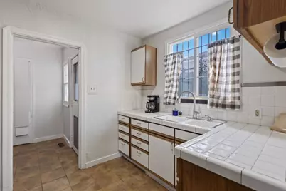 2830 69th Ave, Oakland, CA 94605 - Photo 9