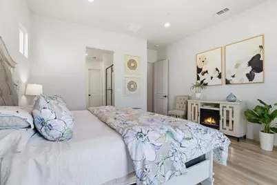 208 Luna Way, Hollister, CA 95023 - Photo 19