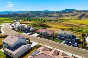 208 Luna Wy, Hollister, CA 95023 - Photo 43