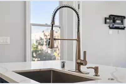 3002 26th St, San Francisco, CA 94110 - Photo 15