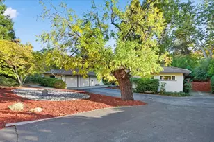 20510 Brookwood Ln, Saratoga, CA 95070 - Photo 3