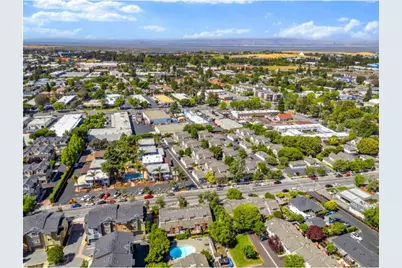 748 Cottage Ct, Mountain View, CA 94043 - Photo 37