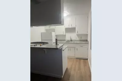 905 Carro Dr, Sacramento, CA 95825 - Photo 9