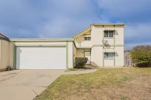 684 Alvarado Ct, Salinas, CA 93907 - Photo 1