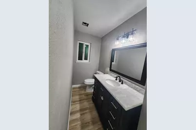 1534 Bay Meadows Dr, Modesto, CA 95350 - Photo 19