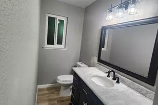 1534 Bay Meadows Dr, Modesto, CA 95350 - Photo 19