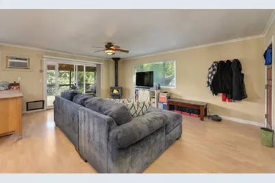 8394 Peek Cir, Mokelumne Hill, CA 95245 - Photo 9