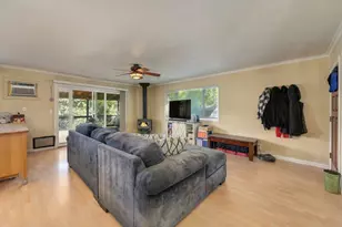 8394 Peek Cir, Mokelumne Hill, CA 95245 - Photo 9