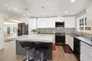 1054 Fleetwood Dr, San Jose, CA 95120 - Photo 9