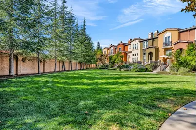 2708 Urbino Ct, San Jose, CA 95111 - Photo 27