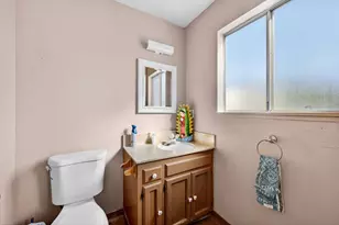 18848 Eisenhower St, Salinas, CA 93906 - Photo 45