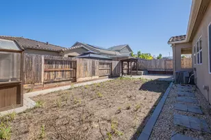 1357 Sunridge Dr, Hollister, CA 95023 - Photo 45