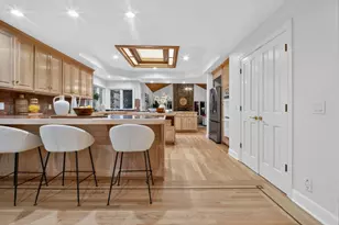 22334 Regnart Rd, Cupertino, CA 95014 - Photo 17