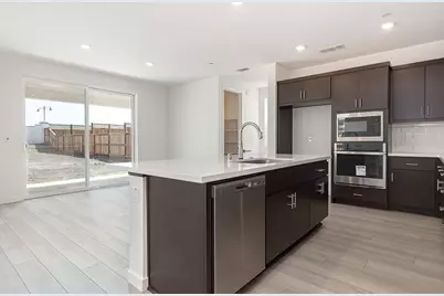 3063 Benetti St, Lathrop, CA 95330 - Photo 5