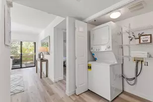 576 W Parr Ave 1, Los Gatos, CA 95032 - Photo 17