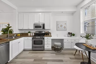 213 Cahill Park Dr, San Jose, CA 95126 - Photo 9