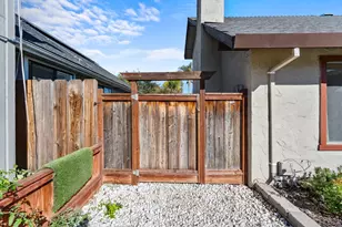 60 Knight Ln, Hollister, CA 95023 - Photo 5