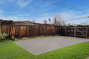 13861 Highwood Dr, San Jose, CA 95127 - Photo 21