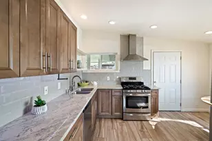 13861 Highwood Dr, San Jose, CA 95127 - Photo 11