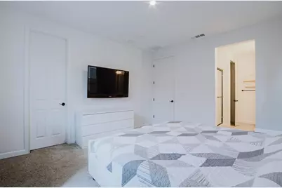 554 Pleasant Dr, Lathrop, CA 95330 - Photo 23