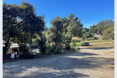 319 Echo Valley Rd, Salinas, CA 93907 - Photo 3