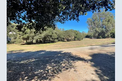 319 Echo Valley Rd, Salinas, CA 93907 - Photo 7