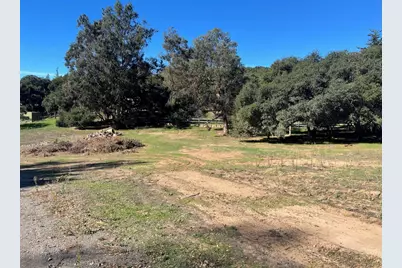 319 Echo Valley Rd, Salinas, CA 93907 - Photo 9