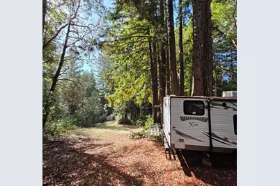 1140 Warren Dr, Santa Cruz, CA 95060 - Photo 9