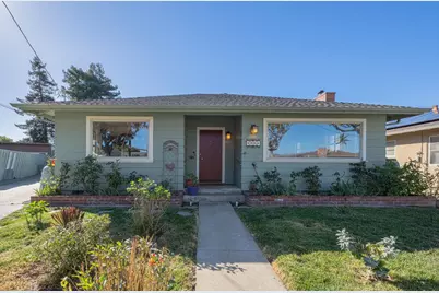 194 Riker Ter, Salinas, CA 93901 - Photo 1