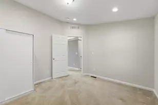 1085 Tasman Dr 201, Sunnyvale, CA 94089 - Photo 17