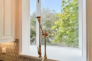 85 Fagan Dr, Hillsborough, CA 94010 - Photo 17