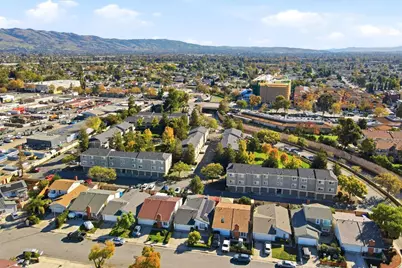 1931 Perrone Cir, San Jose, CA 95116 - Photo 37