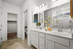 8189 Scrimshaw Wy, Sacramento, CA 95829 - Photo 17