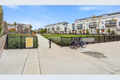 2051 Mahuron Cir, San Jose, CA 95133 - Photo 29