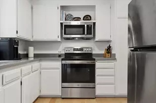 2343 Arrowhead Dr, Oakland, CA 94611 - Photo 13