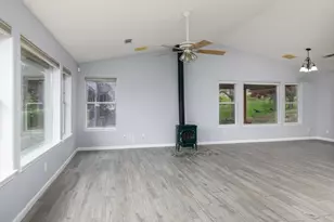 41508 Roaring River Ct, Coarsegold, CA 93614 - Photo 33