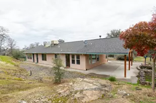 41508 Roaring River Ct, Coarsegold, CA 93614 - Photo 17