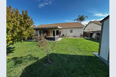 831 El Pinal Ln, Los Banos, CA 93635 - Photo 11