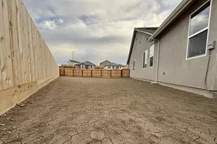 884 Carmelina Ct, Hollister, CA 95023 - Photo 13