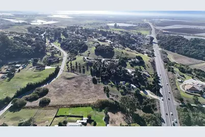 10706 Country Meadows Rd, Salinas, CA 93907 - Photo 13