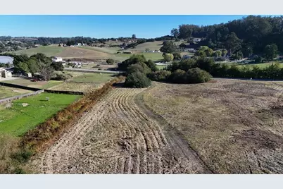 10706 Country Meadows Rd, Salinas, CA 93907 - Photo 11