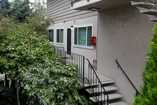 1124 Hollywood Ave 3, Oakland, CA 94602 - Photo 9