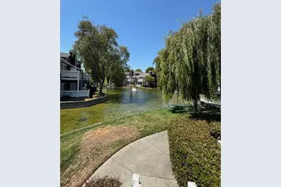 72 Bayside Ct, Richmond, CA 94804 - Photo 27